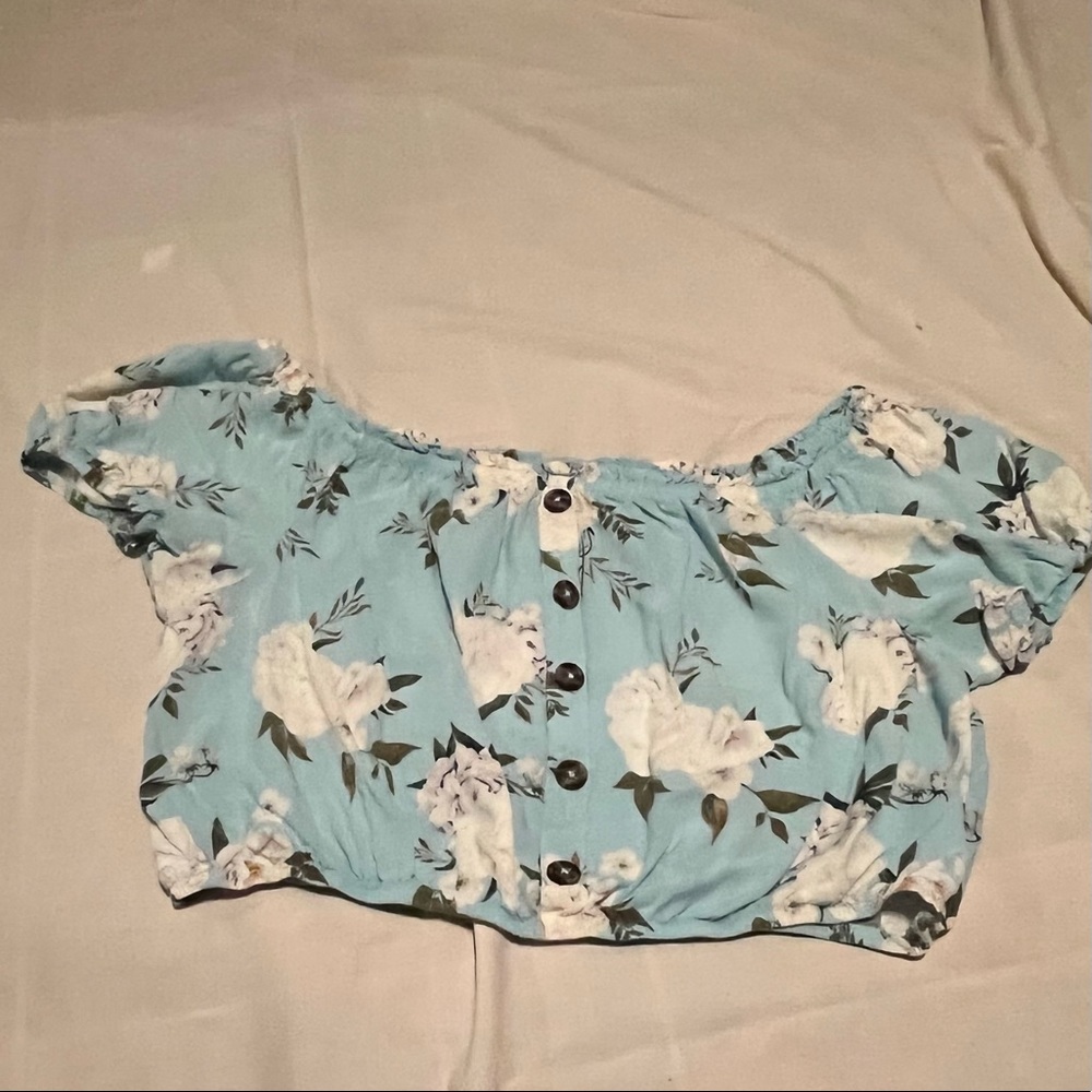 xhilaration XL light blue floral crop top